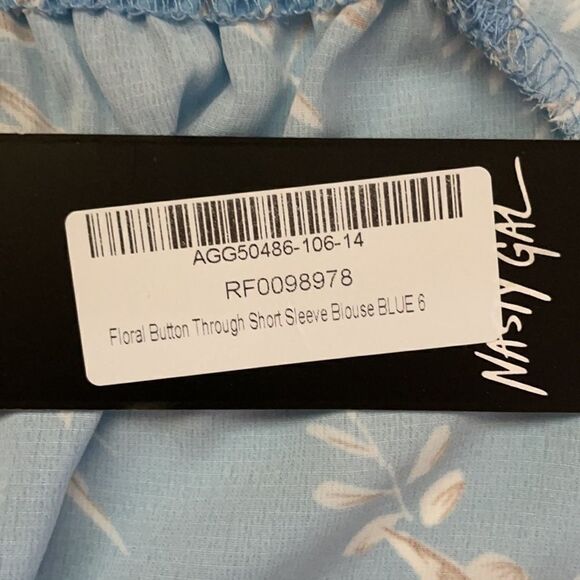 NASTY Gal Floral Crop Top Size 2 - Picture 9 of 13